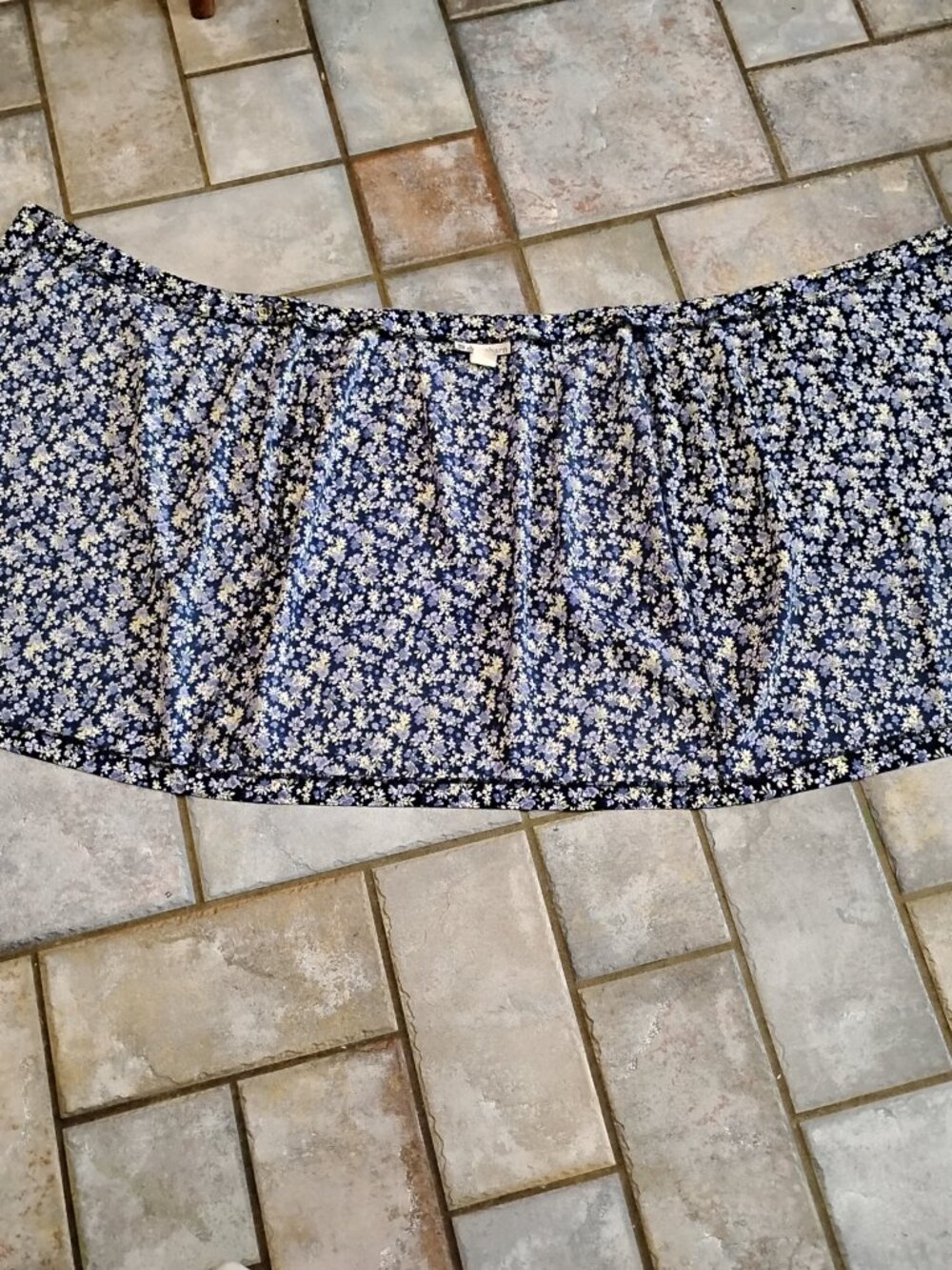 Dressbarn Purple Ditsy Floral Knee Length Wrap Skirt - Picture 6 of 7